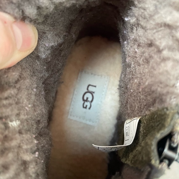 UGG Benson Boot II Waterproof Zip Ankle Boots Booties Size 8 - Picture 11 of 11